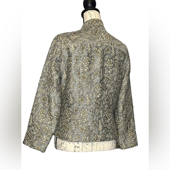 Chico's Tapestry Gray Cream Gold Threading
Size S EUC button closure jacket - Picture 5 of 7